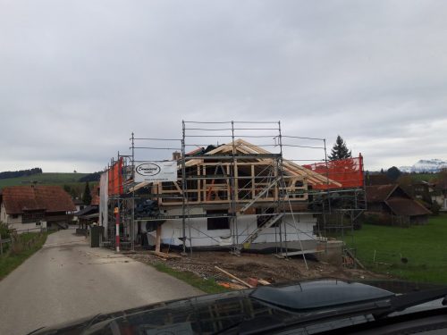 Baustelle Front