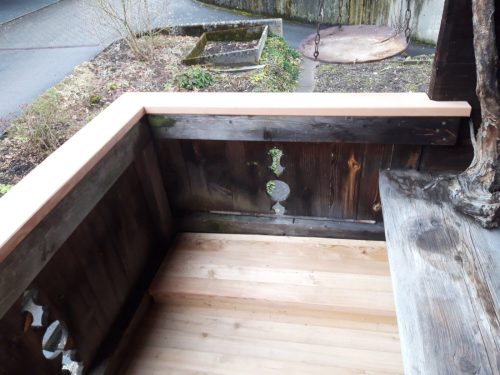 Balkon Boden und Geländer verbessert